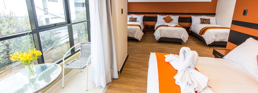 Deluxe Room, 1 Queen Bed