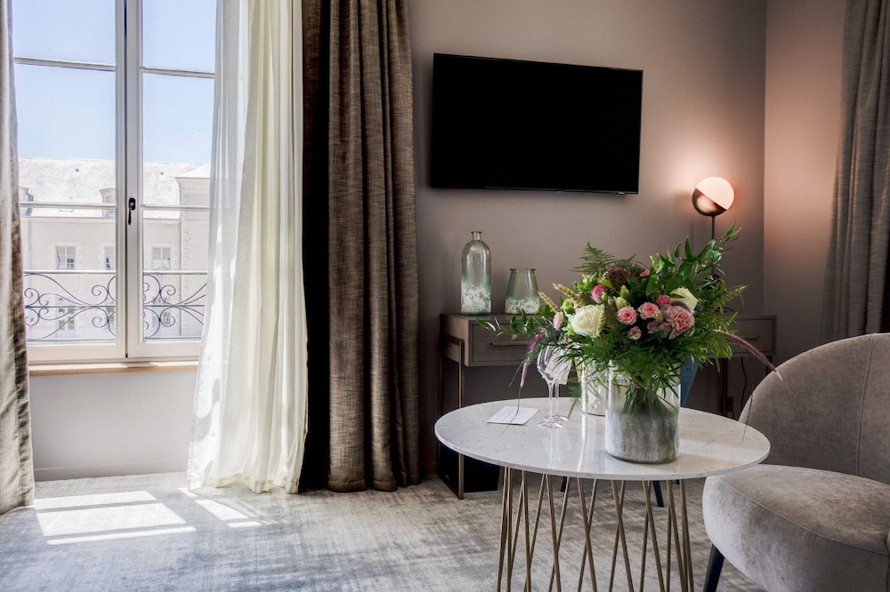 Deluxe Room - Photo 3