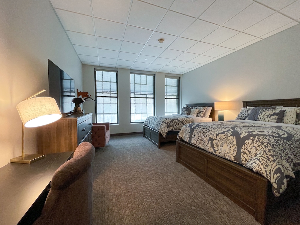 Standard Double Room, 2 Queen Beds photo 1