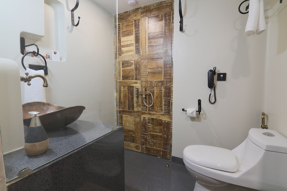 3102 Suite With Jacuzzi & Deck(Sleeps 4) - Photo 19
