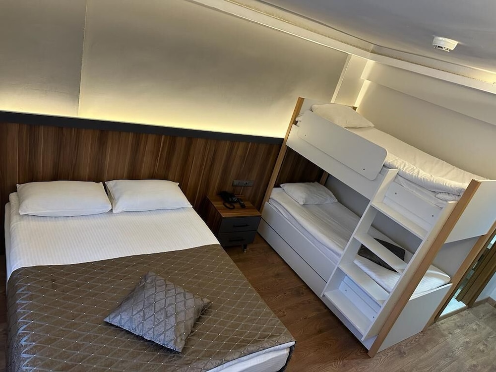 Basic Quadruple Room