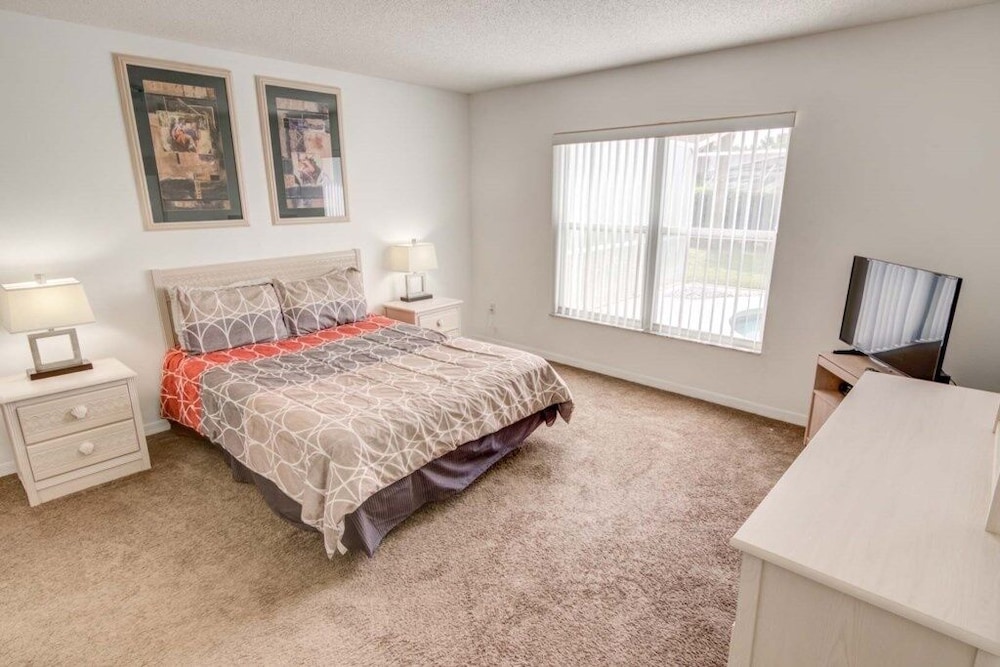 House, 4 Bedrooms photo 1