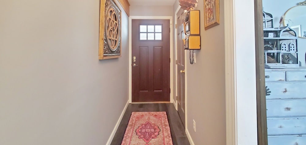 House, 5 Bedrooms photo 2