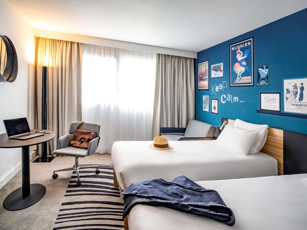 Classic Room, Multiple Beds - Photo 4