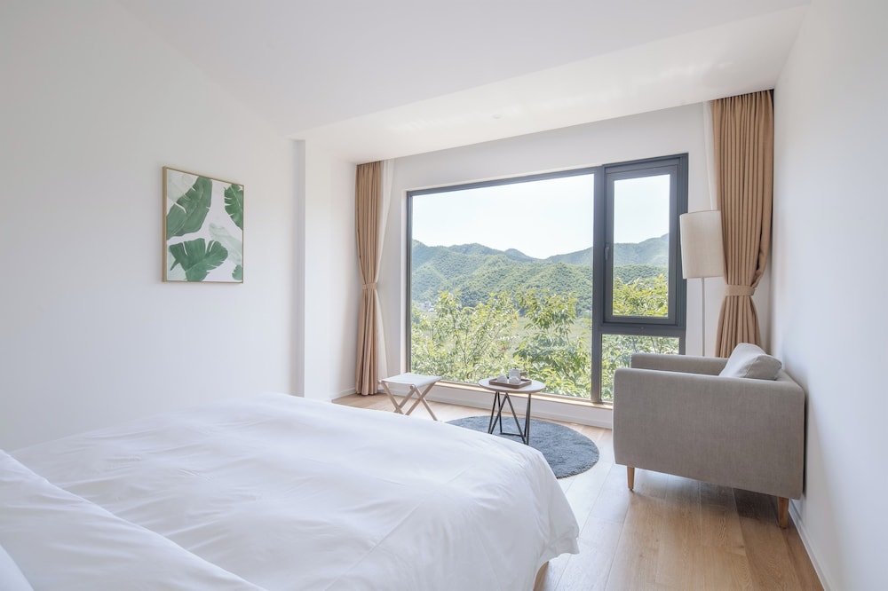 Romantic Suite, Hill View photo 3