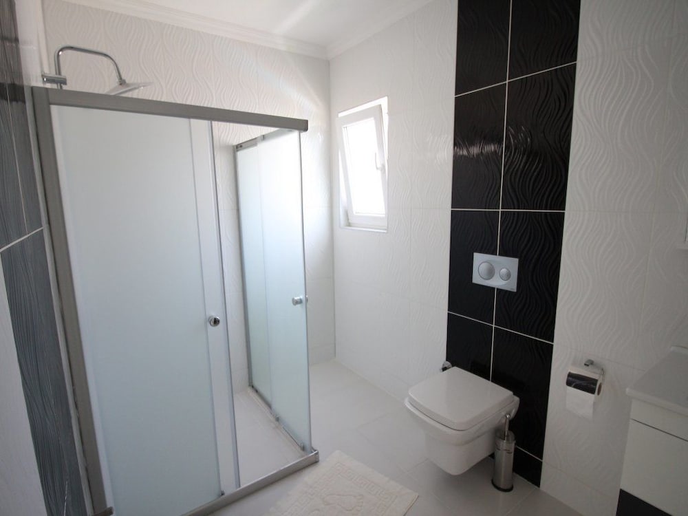 Villa photo 3