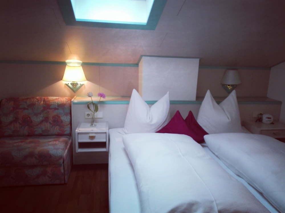 Family Apartment, 1 Queen Bed with Sofa bed, Non Smoking photo 2