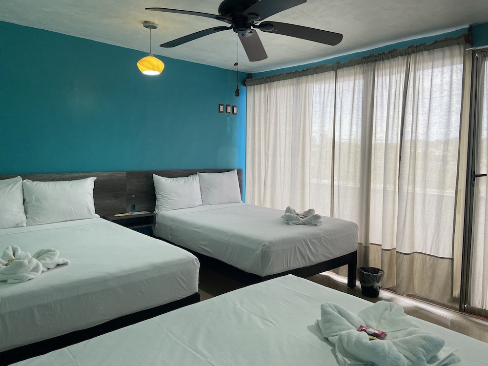 Deluxe Triple Room photo 2
