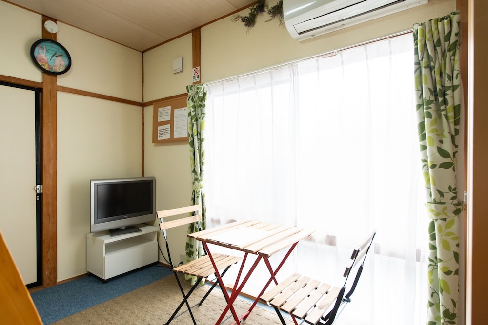 Economy Room photo 3