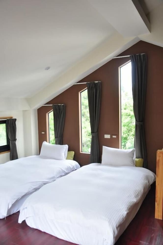 Basic Quadruple Room photo 3