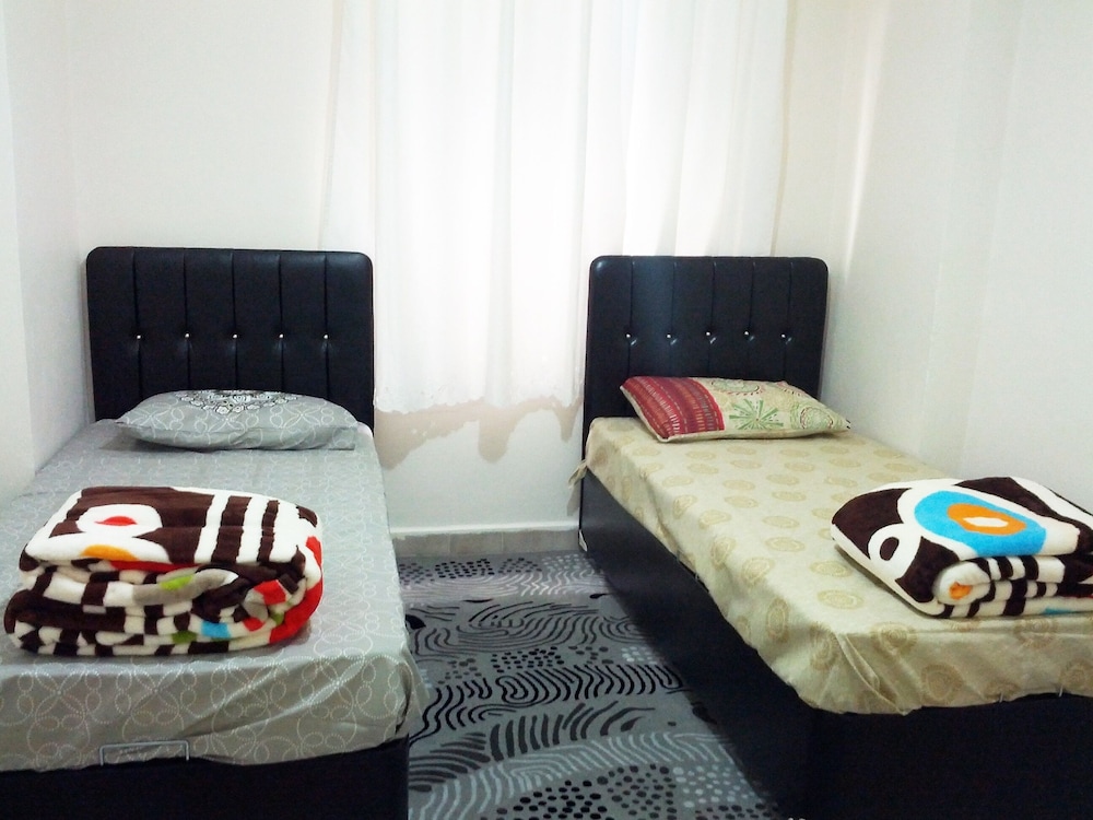 Family Apartment, 2 Bedrooms, City View photo 1