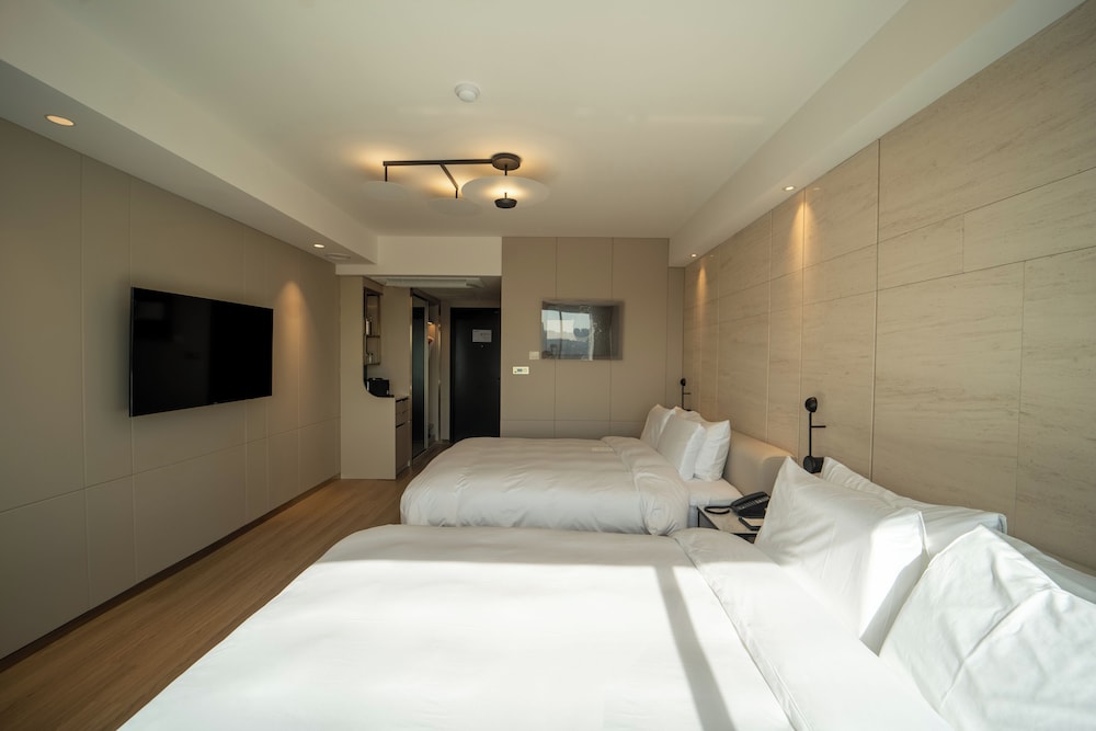 Deluxe Family Double Room - Photo 4