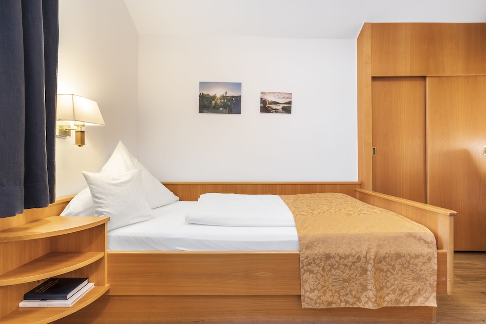 Single Room photo 2