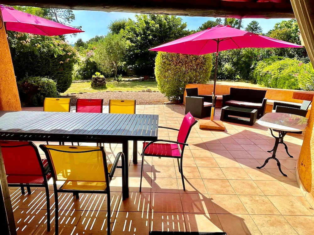 Villa photo 3