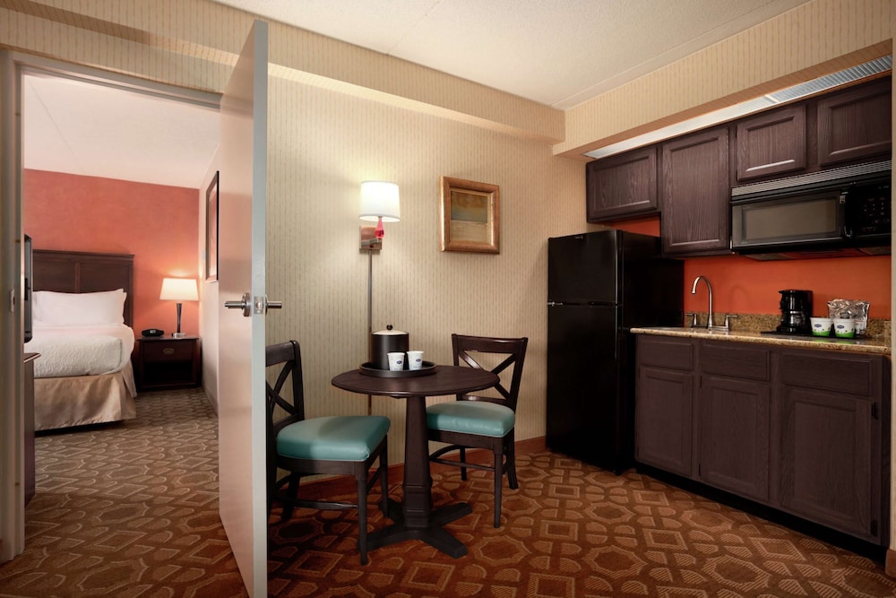 Executive Suite, 1 Queen Bed, Non Smoking photo 1