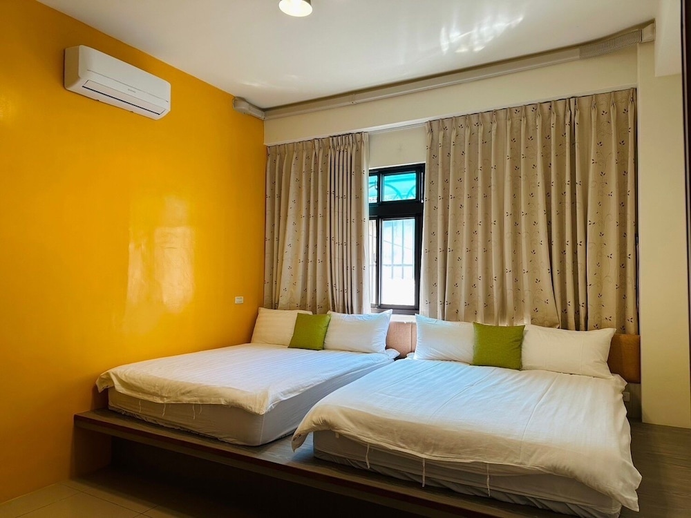 Deluxe Quadruple Room photo 2