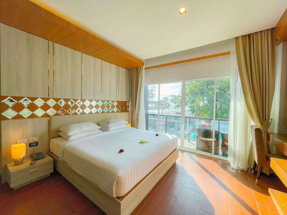Signature Room, 1 Bedroom, Balcony photo 1