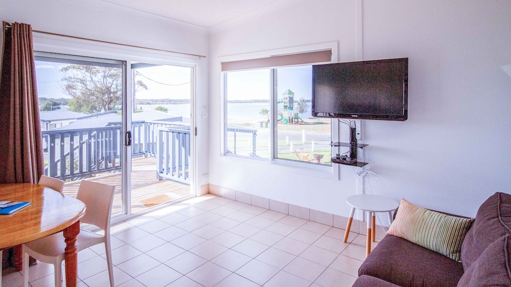 Waterview Two Bedroom Cabin photo 1