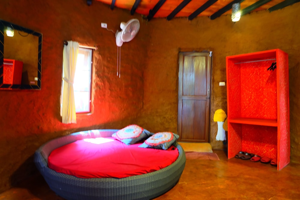 Family Room photo 3