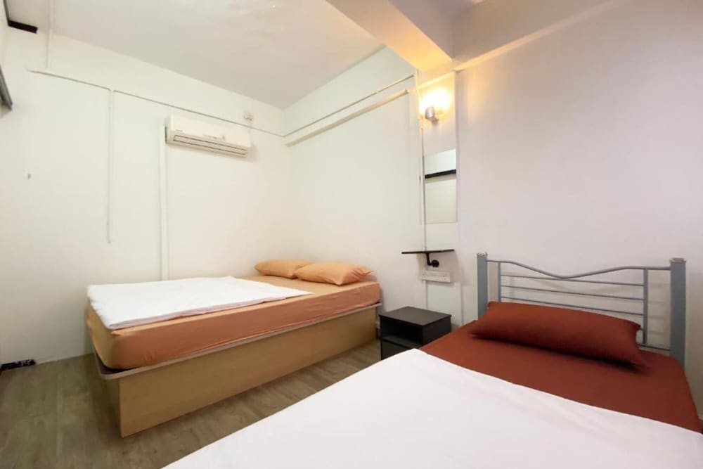 Economy Triple Room