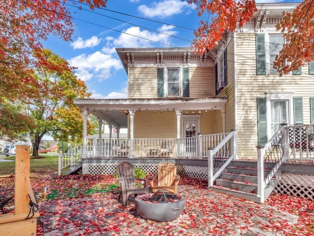 House, Balcony, Courtyard View photo 1