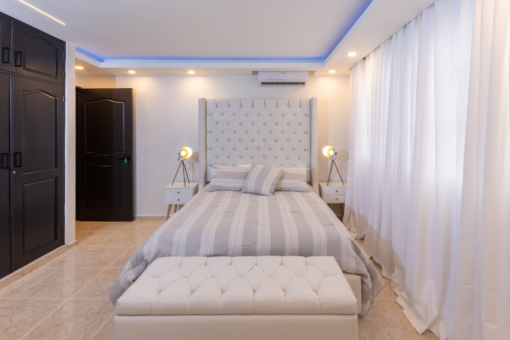 Luxury Apartment photo 1