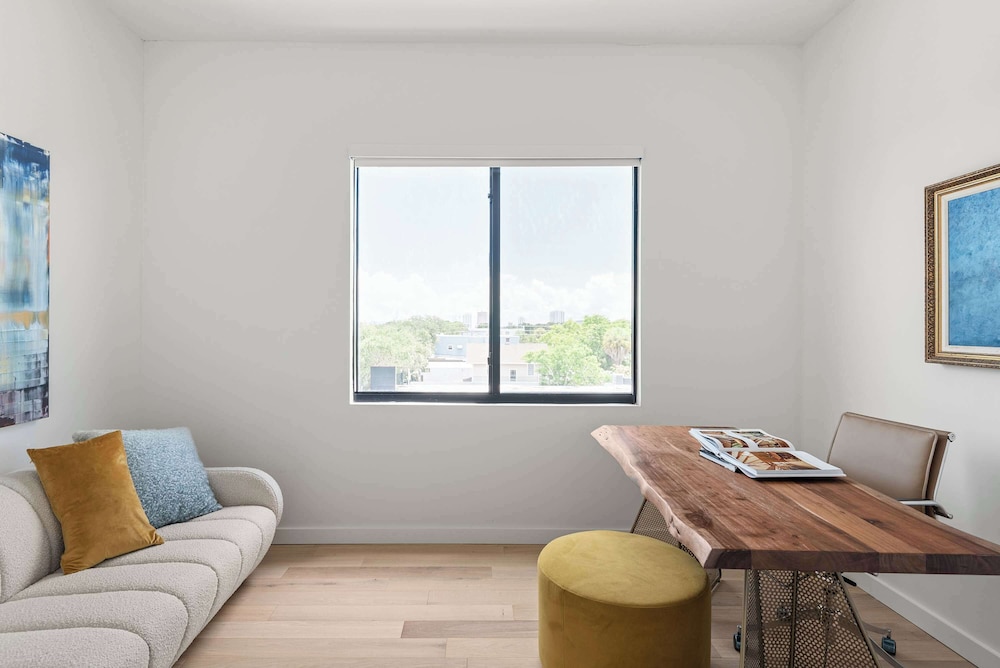 Lux Penthouse 4-story Stunner Rooftop Views, Billede 38