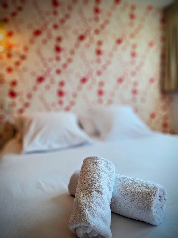 Economy Double Room, City View photo 2