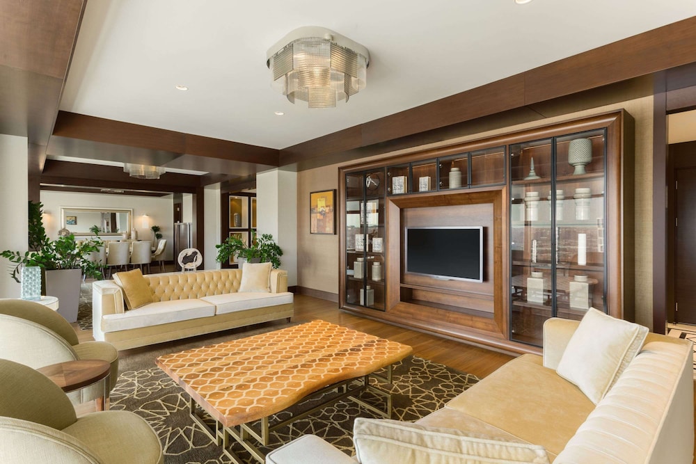 Presidential Studio (Room)