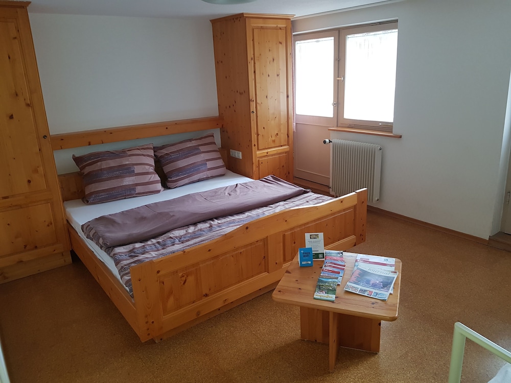 Deluxe Quadruple Room - Photo 1