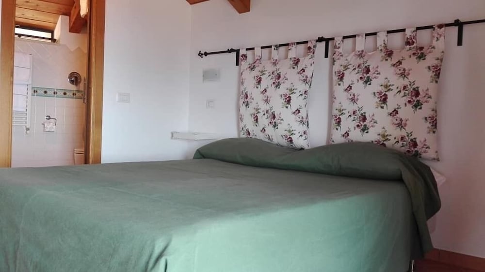 Family Double or Twin Room, Sea View photo 1