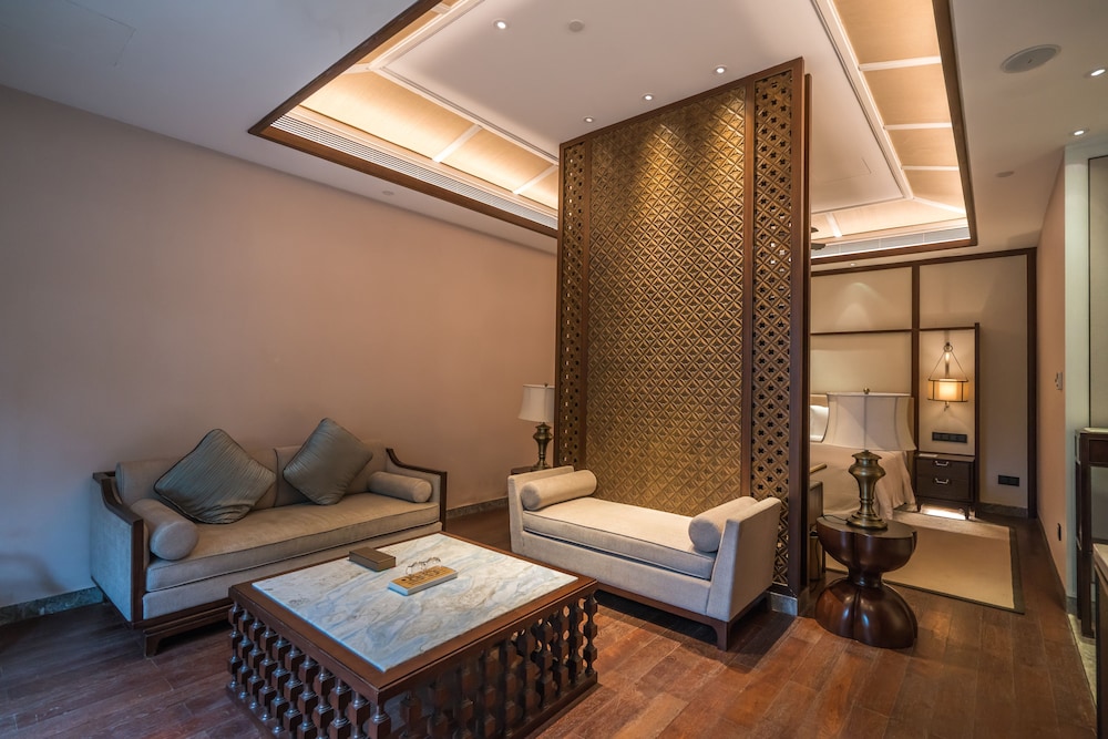 Deluxe Villa with Swimming Pool