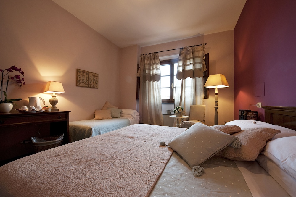 Triple Room - Photo 6