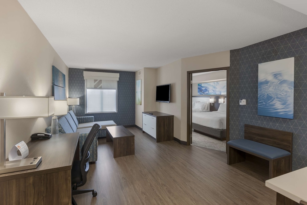 Suite, Multiple Beds, Non Smoking, Kitchen (Shower Only;With Sofabed) - Photo 1