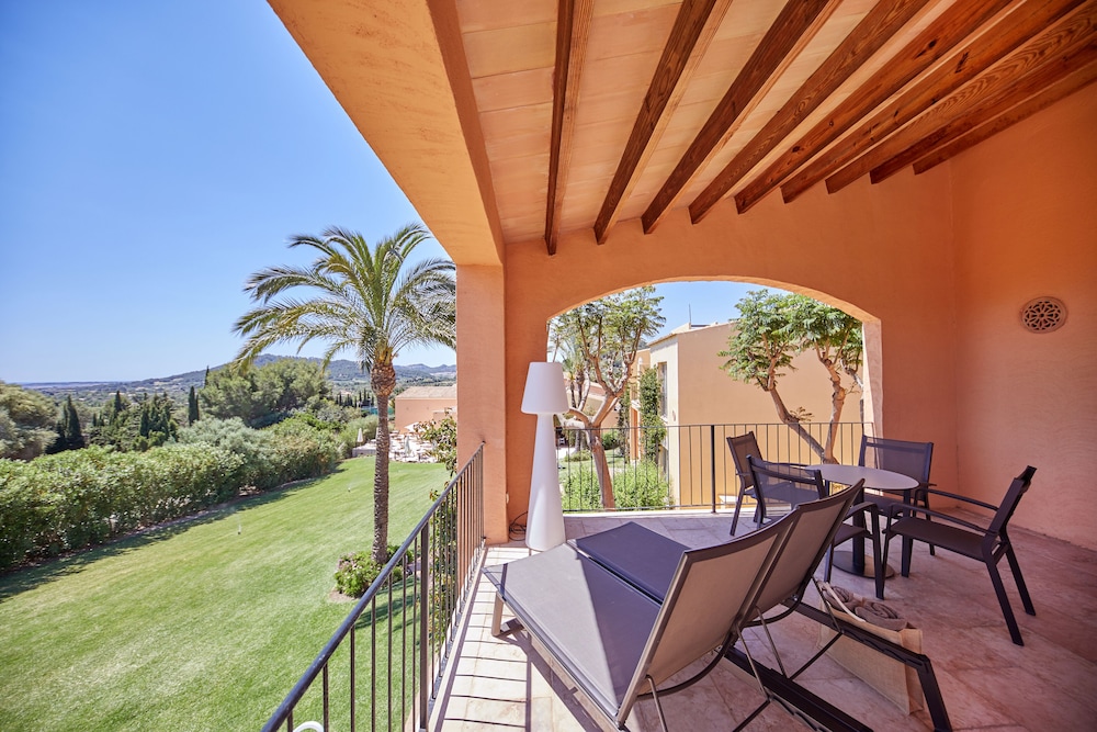 Suite Deluxe con Jacuzzi Suite Deluxe con Jacuzzi