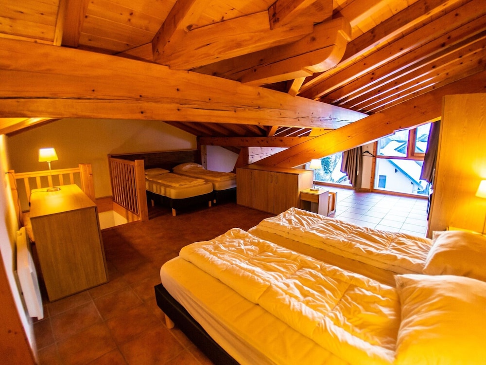 Luxury Chalet, 4 Bedrooms photo 1