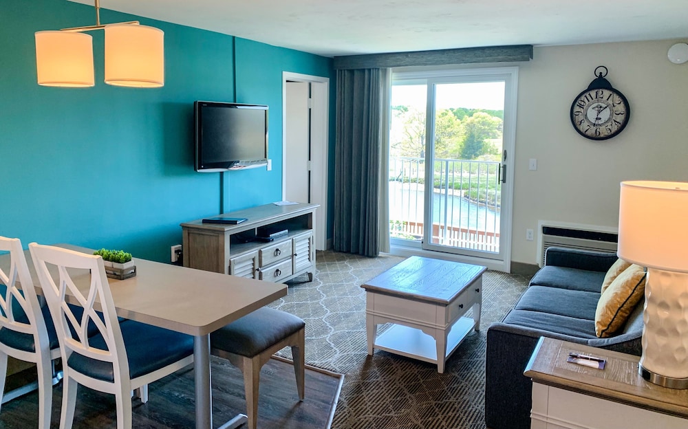Room, 2 Bedrooms, 2 Bathrooms