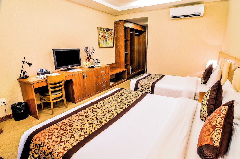 Deluxe Triple Room photo 3