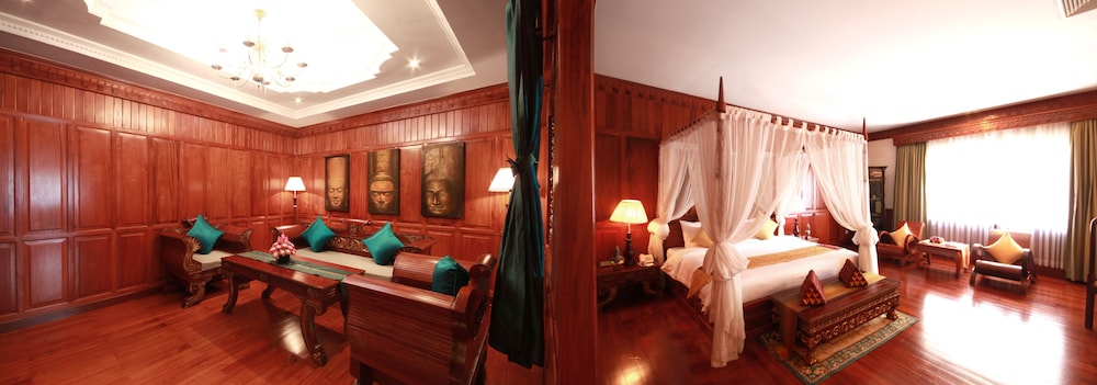Empress Suite Room photo 2