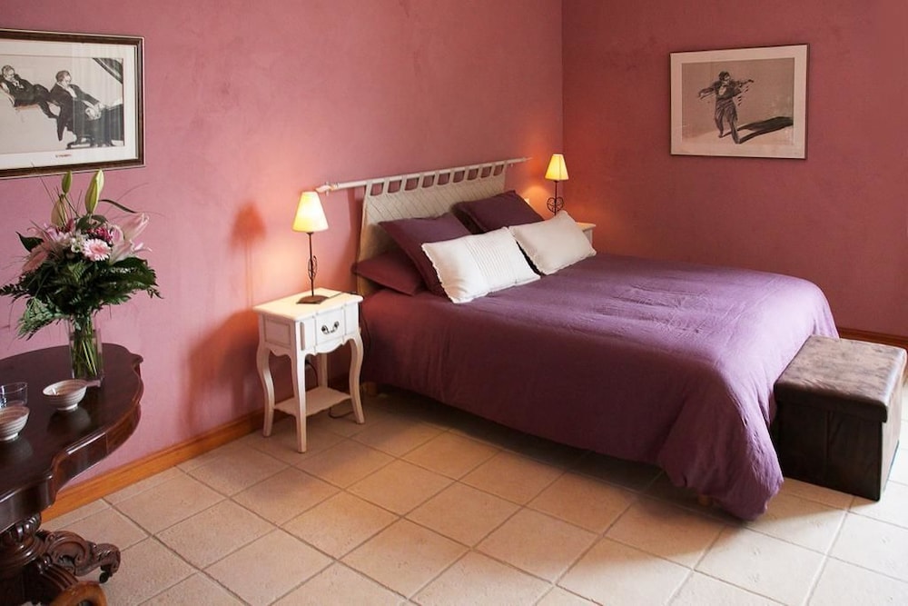 Double Room (Prune) photo 2