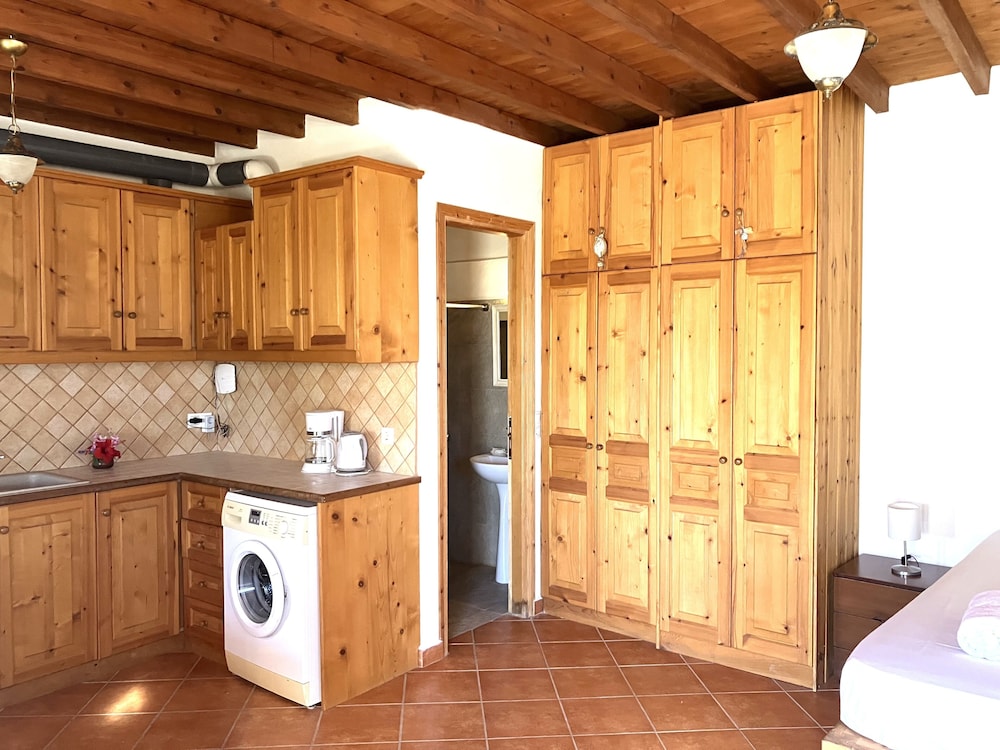 Studio, Sea View, Garden Area photo 2