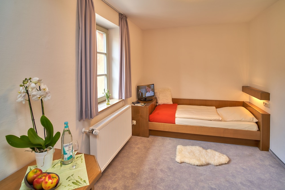 Single Room photo 3