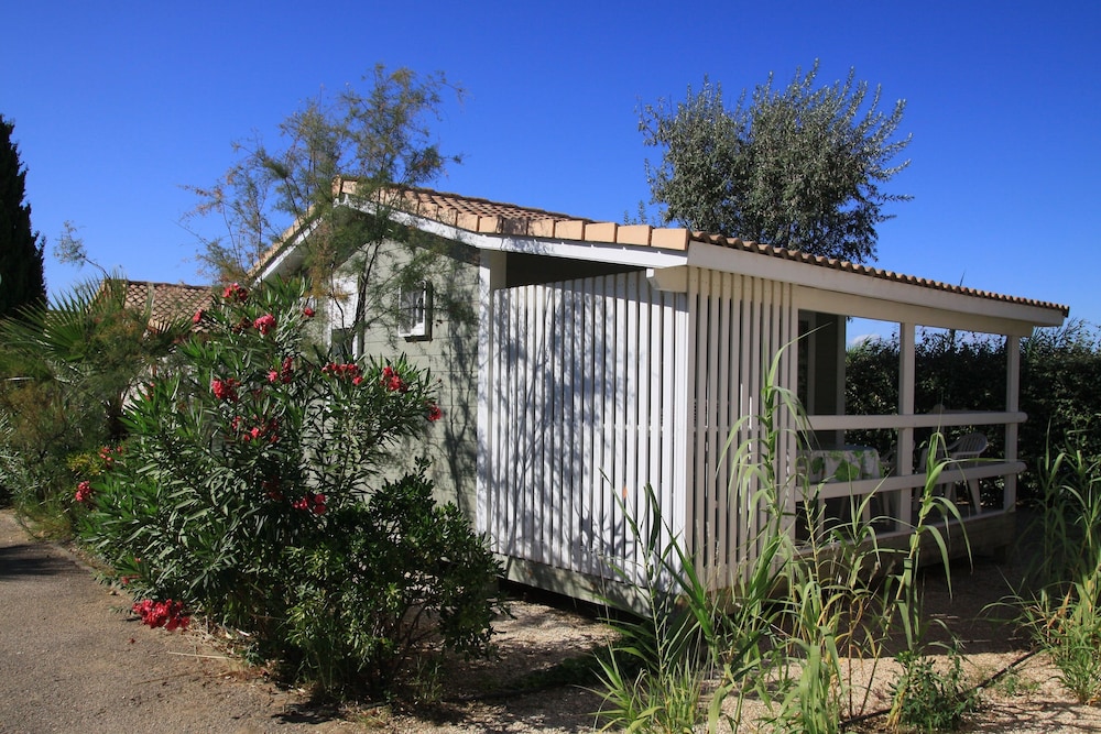 Family Bungalow, 1 Bedroom, Terrace photo 3