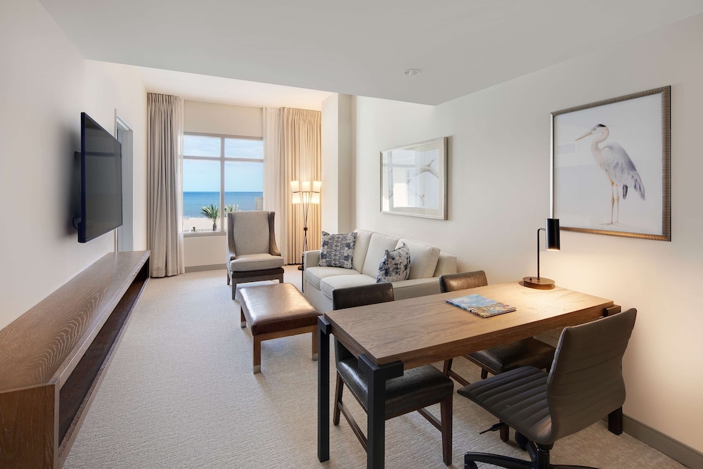 Suite, 2 Queen Beds, Accessible, Ocean View (Hearing) - Photo 2