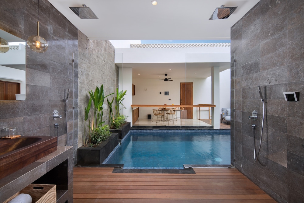 One Bedroom Villa With Private Pool - Photo 21