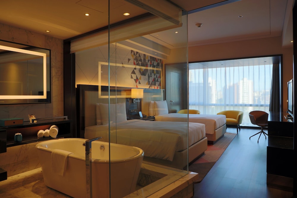 Deluxe Room, 2 Double Beds - Photo 7