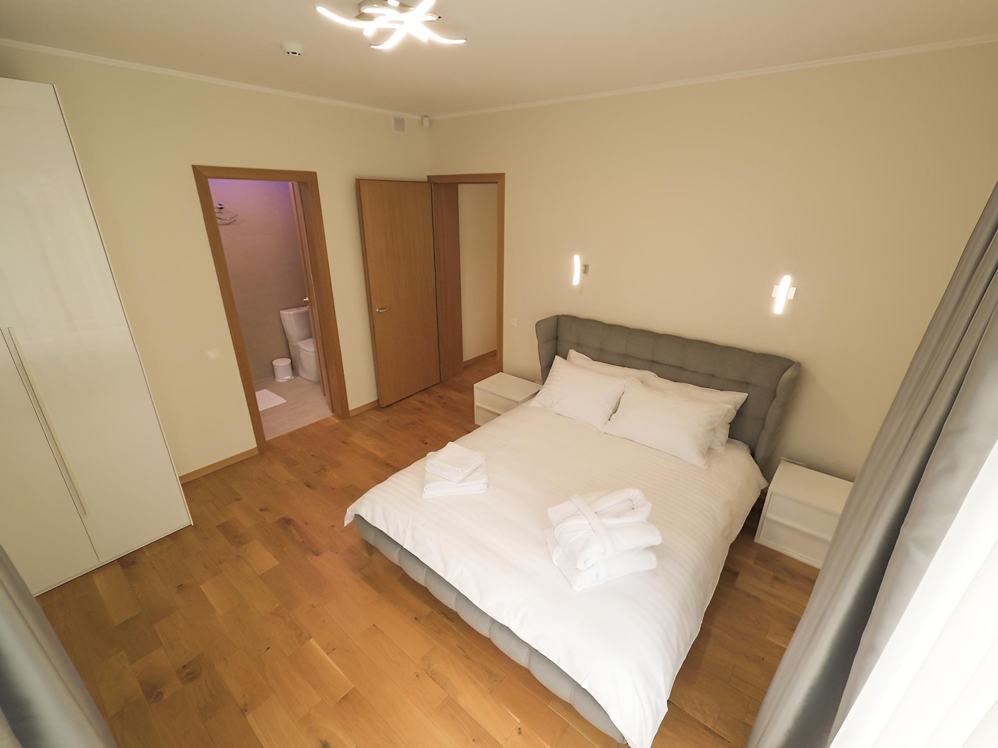 Large Luxury Apartment, 1 Bedroom photo 2