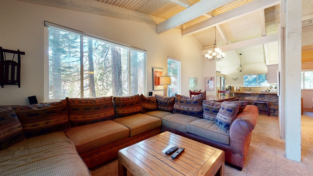 Condo, 4 Bedrooms
