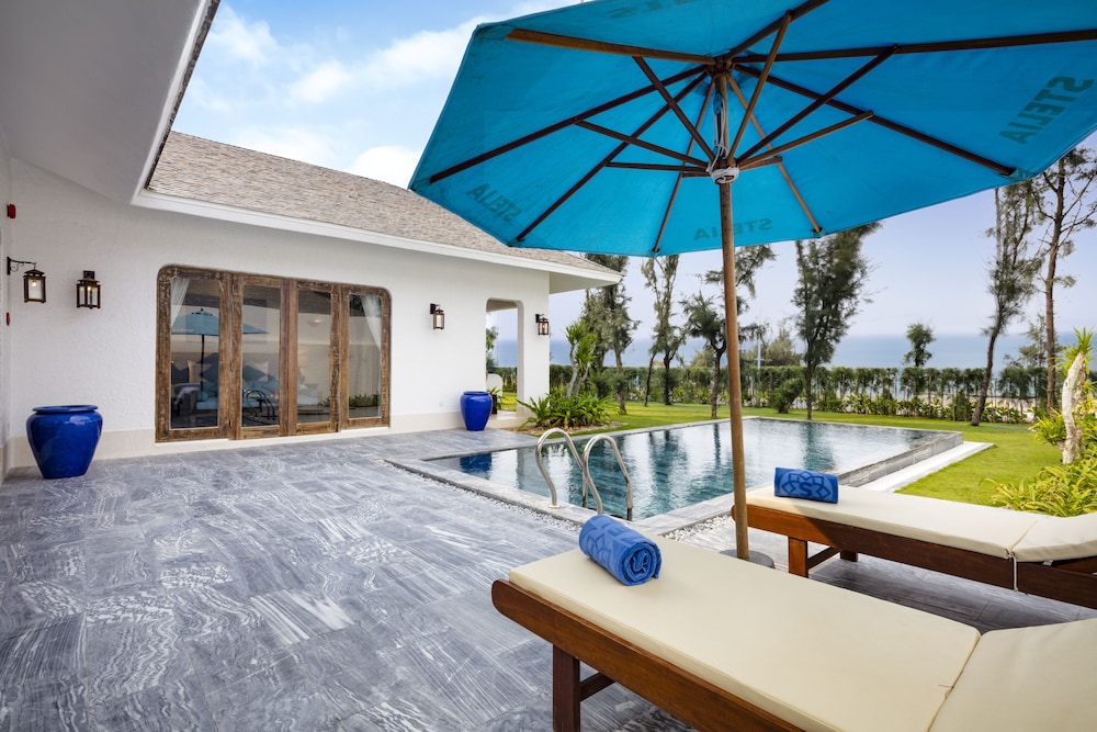 1 Bedroom Ocean View Villa with Private Pool - Photo 7