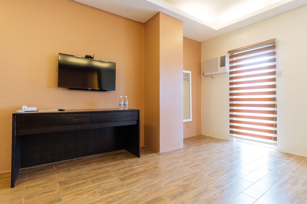 Superior Room, 1 Queen Bed - Photo 3